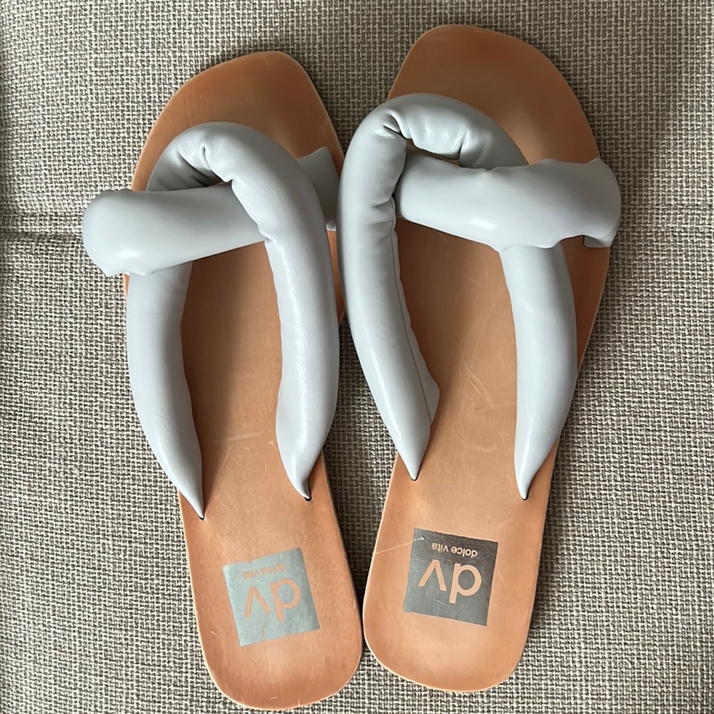 Dolce Vita sandals are very comfortable